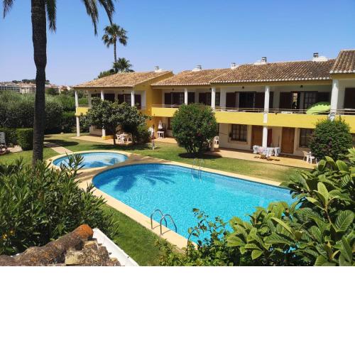 Casa Stephan - 2 bed bungalow with pool in Denia