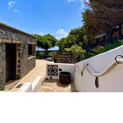 Casa Tabobo 1 - Rural 2 bedroom house with jacuzzi