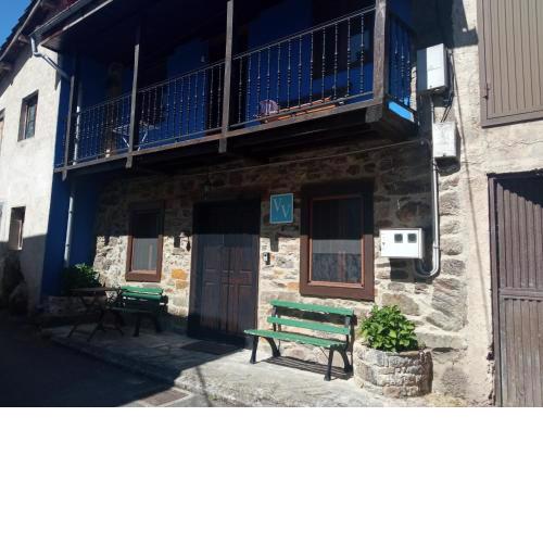 Casa típica asturiana en Ribota