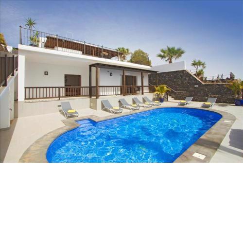Casa Tosco - 5 bedroom villa - Stunning sea views - Pool table - Perfect for families