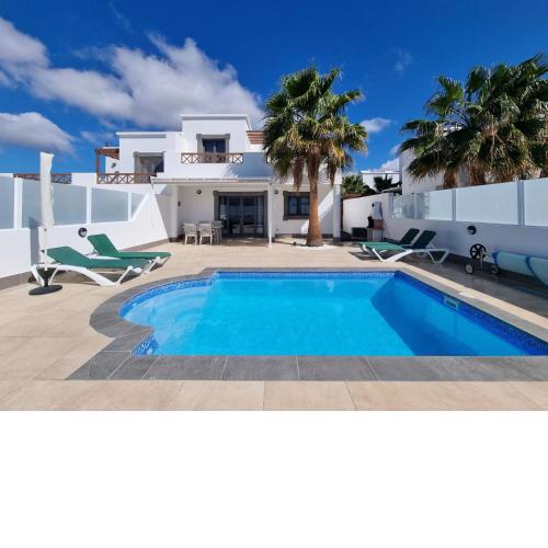 CASA VARELA LO by Villitas