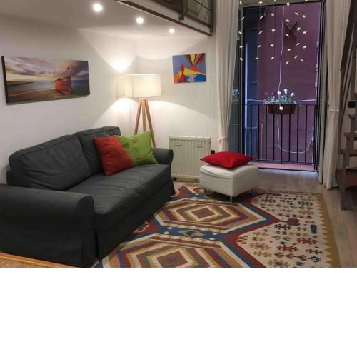 Casa Via Toledo. Centralissima e vicina al porto