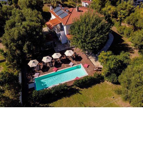 Casa Villa, Xenia Paliouri