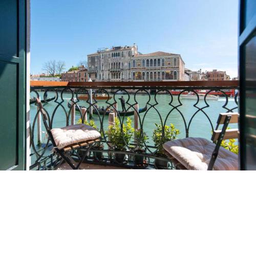 Casa Zucchi | Grand Canal Apartment