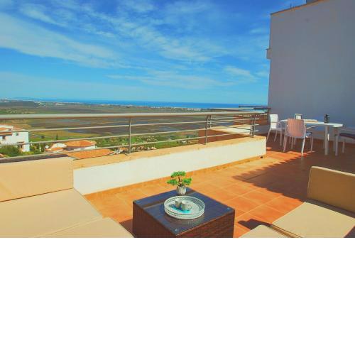 Casalux One - Seaview - Outdoor Living - Pool - 5p