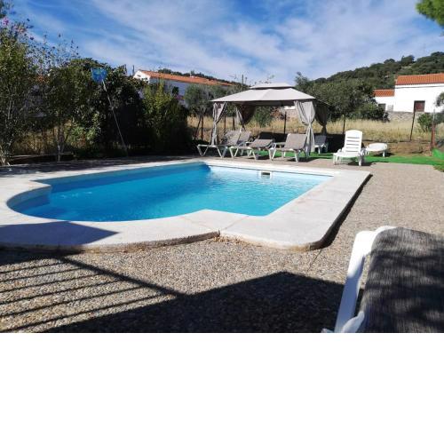 Casas Rurales Los Montes