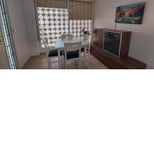 Casita cerca del mar