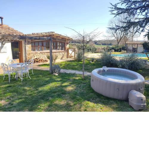 Casita con jacuzzi Rectoria de Dosquers