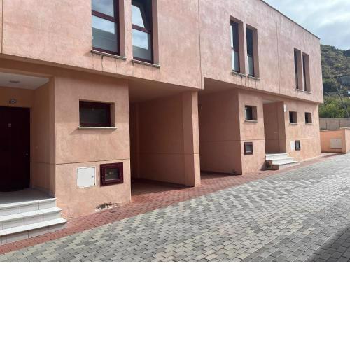 CASITA FRONTERA de TRES HABITACIONES