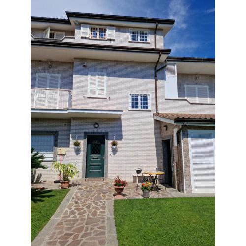 Castelbarco House F