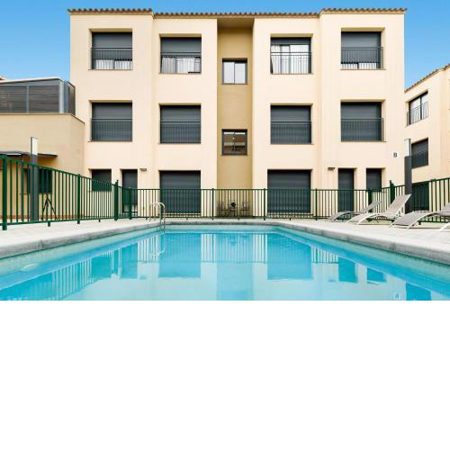 Castell Beach Aparthotel