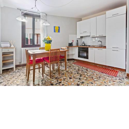 Castello Cozy Apart x4 - Calle Crosera