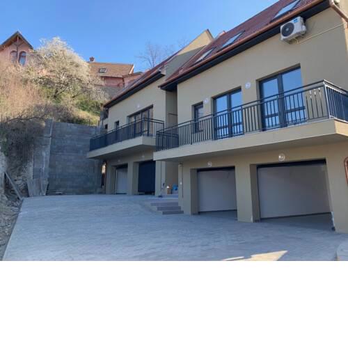Castle Hill Apartments