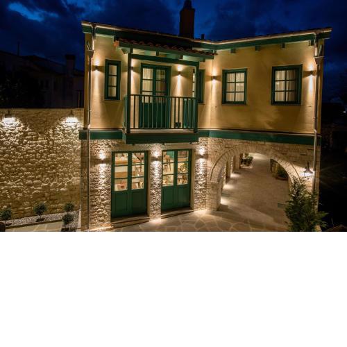 CASTRELLO Old Town Hospitality