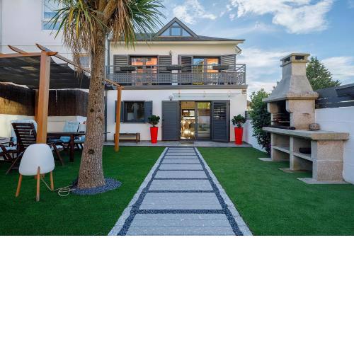 Castro House by Pris