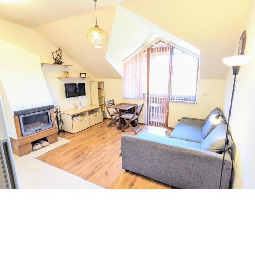 Casual Apartment near Gondola & City Center - Neon