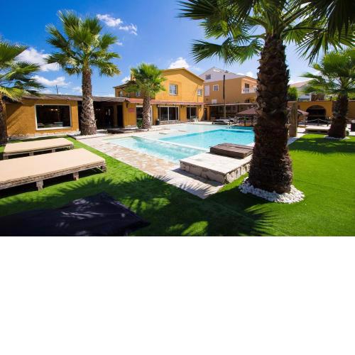 Catalunya Casas: Luxury and tranquility only 34 km's from Barcelona City!