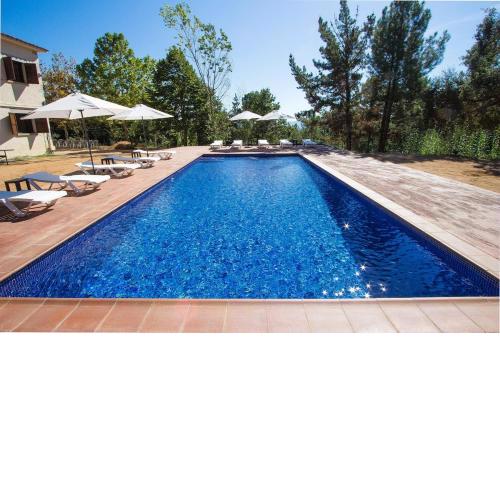 Catalunya Casas: Spacious Villa Vera up to 24 guests, a short drive to Blanes!