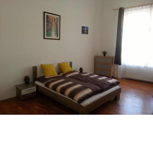 Caterina Private Rooms and Apartments