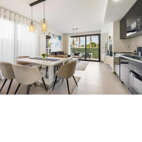 CB Living - 3 bedroom home in Punta Prima