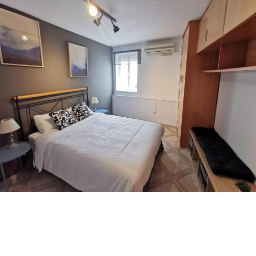 CDZ - Arteaga- two rooms with queen bed