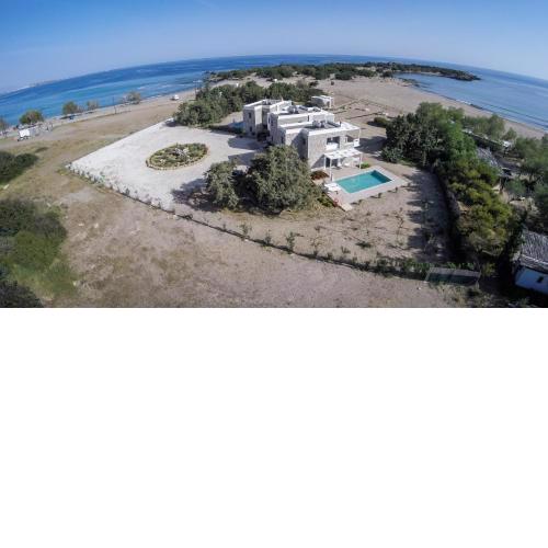 Cedar Bay Beachside Villas