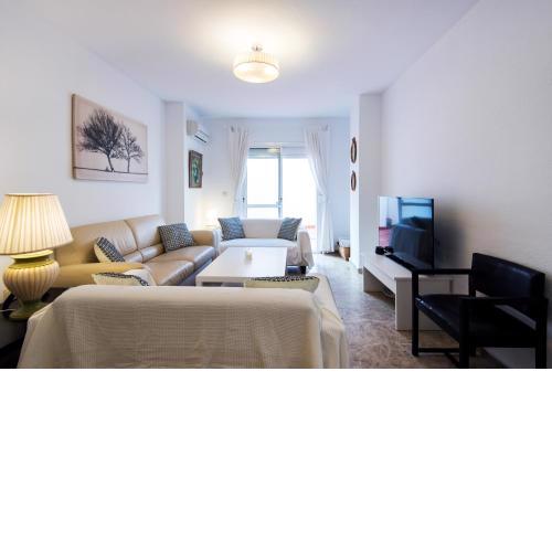 CENTER LOCATION & PARKING FREE Apartment with largeTerrace & BBQ