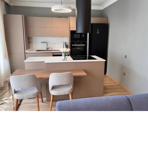 CENTER OF ISTANBUL, LUXURIOUS, NODERN, FULL FLAT