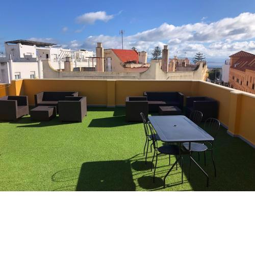 Central 2 bedrooms and sofa bed with shared rooftop