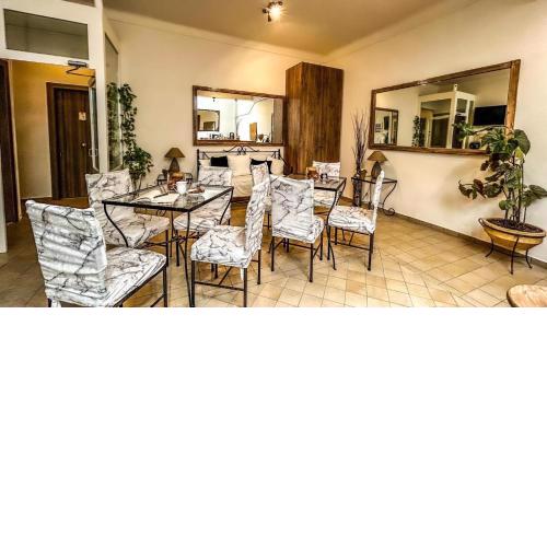 Central 9 Rooms