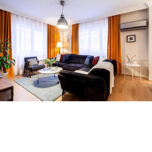 Central and Convenient Flat in Sisli