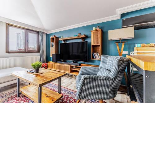 Central and Cozy Flat with Terrace in Sisli