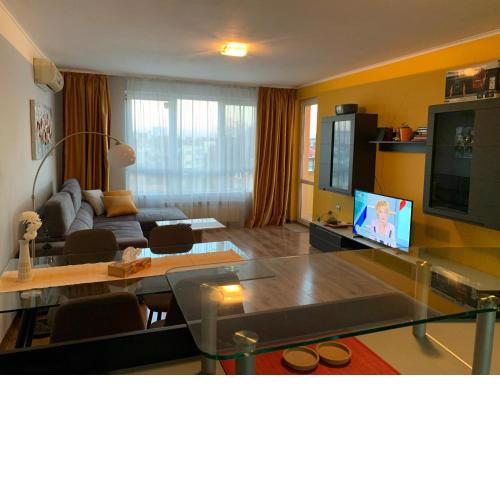 Central and Spacious apartment