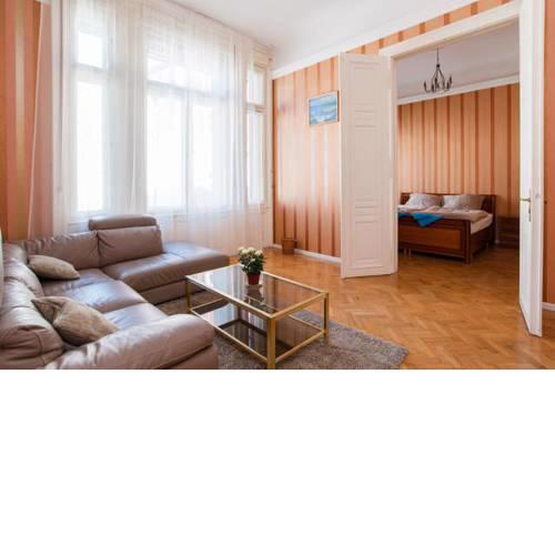 Central Apartment at Gellért