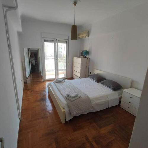 CENTRAL ATHENS APARTMENT