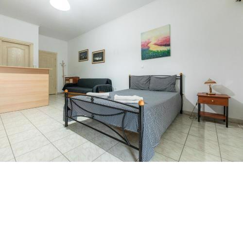 Central Cozy Apartment 3