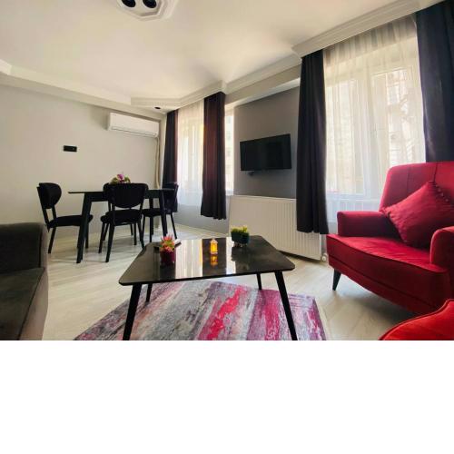 Central Location in Taksim Next to Istiklal Street Two Rooms Apartment