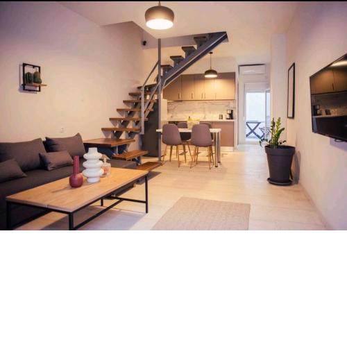 Central Maisonette