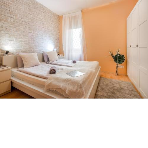 Central Premier Apartment