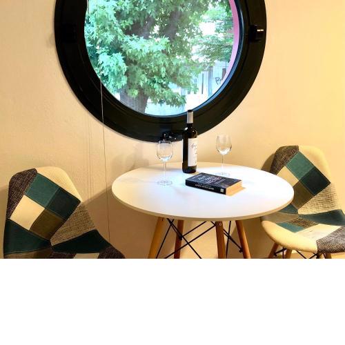 Central & Riverfront Room
