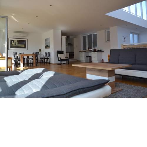 Central rooftop apartment + 3 bathrooms + terrace