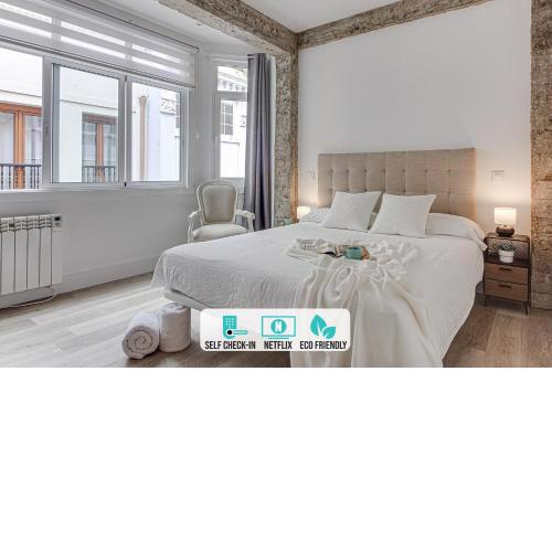 Central Square Deluxe Apartment