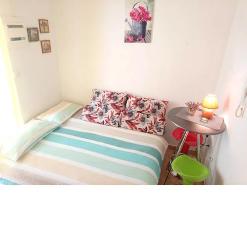 Central Studio Apartment Agatha
