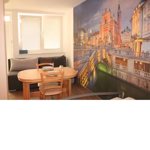 central studio apartment