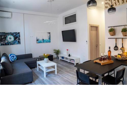 Central Suites Aegina 2