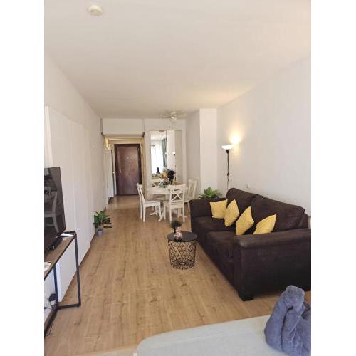 Central Tranquility City Center Apartment