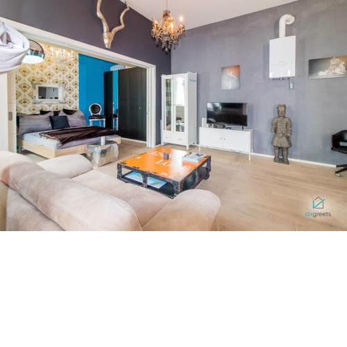 CENTRAL, UNIQUE DESIGNER LOFT