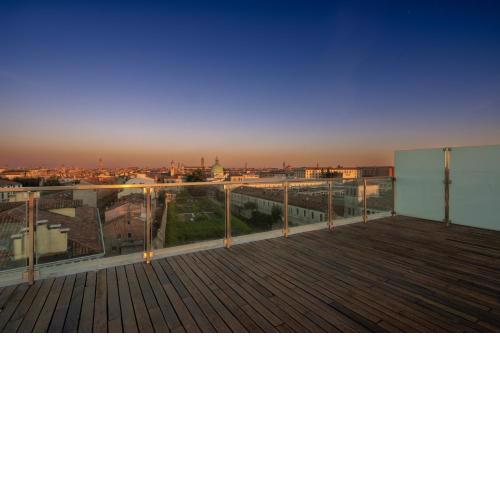 Centrale Mazzoni Apartments R&R