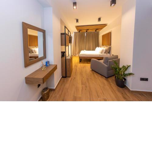 Centrally Elegant Suite by Acropolis