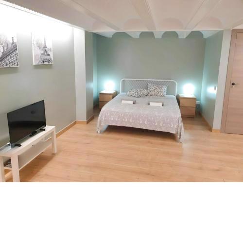 Centrico apartamento al lado de Torres de Quart